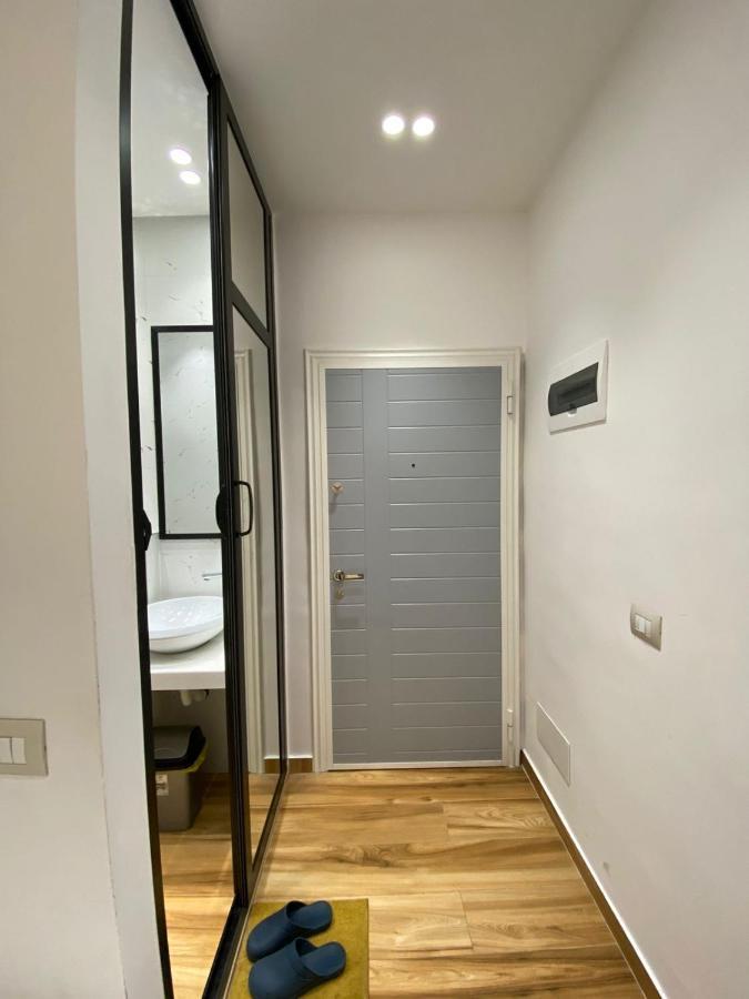 Luxury Apartment In Blloku Area Tirana Exteriör bild