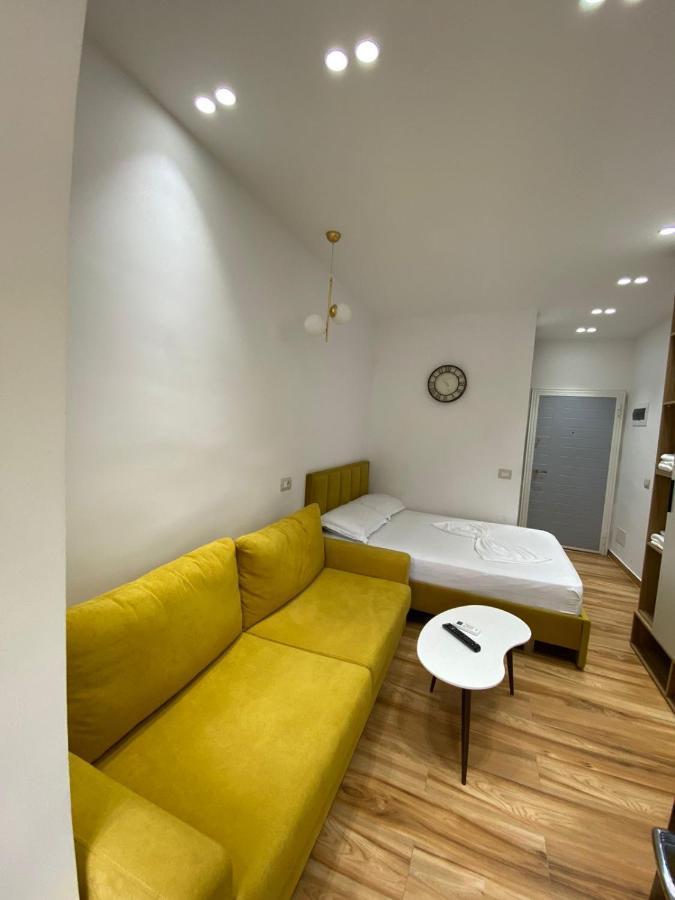 Luxury Apartment In Blloku Area Tirana Exteriör bild