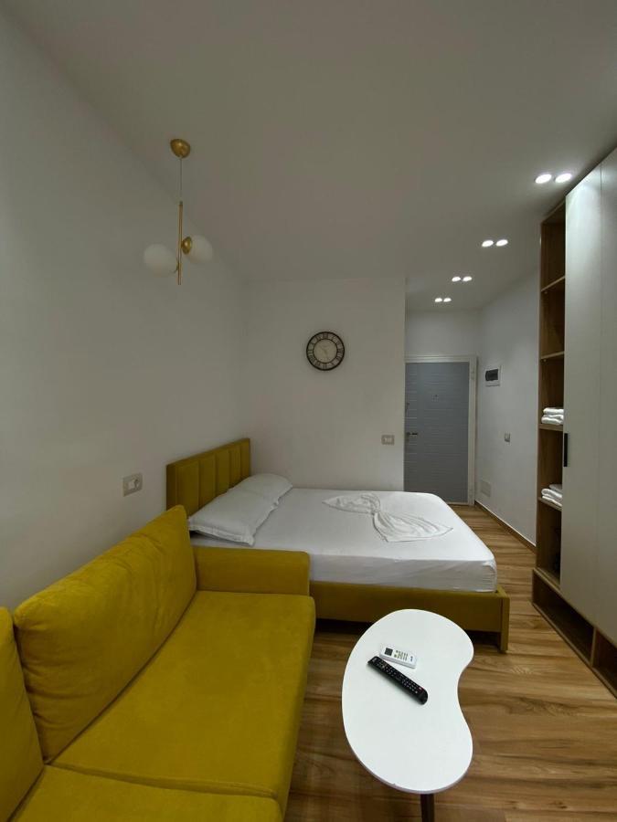 Luxury Apartment In Blloku Area Tirana Exteriör bild
